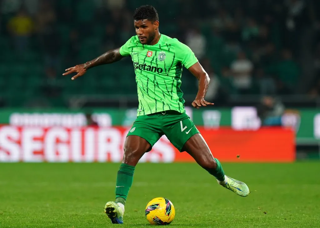 LISBON, PORTUGAL – NOVEMBER 22:  Matheus Reis of Sporting CP in action during the Portuguese Cup match between Sporting CP and Amarante FC at Estadio Jose Alvalade on November 22, 2024 in Lisbon, Portugal. (Photo by Gualter Fatia/Getty Images)