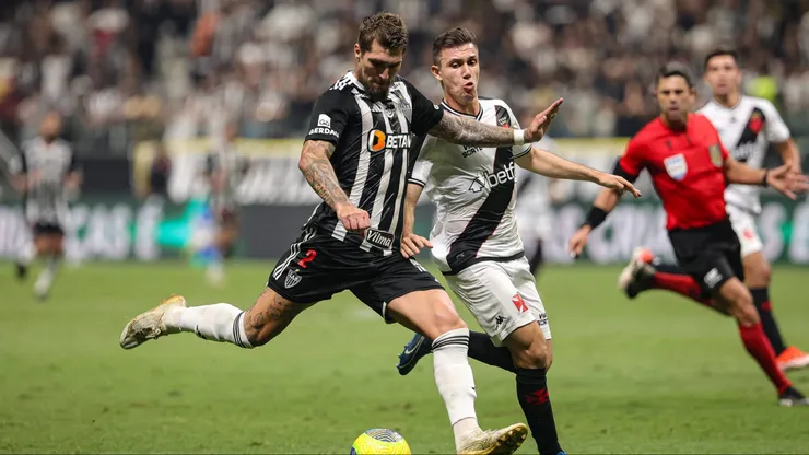 MG - BELO HORIZONTE - 02/10/2024 - COPA DO BRASIL 2024, ATLETICO-MG X VASCO - Lyanco jogador do Atletico-MG durante partida contra o Vasco no estadio Arena MRV pelo campeonato Copa Do Brasil 2024. Foto: Gilson Lobo/AGIF