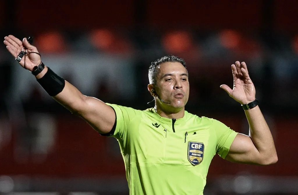 Felipe Fernandes de Lima apitou um jogo do Internacional nesta temporada. Foto: Jhony Pinho/AGIF