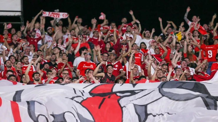Torcida do Internacional faz protestos no Beira-Rio. Foto: Ricardo Moreira/Getty Images