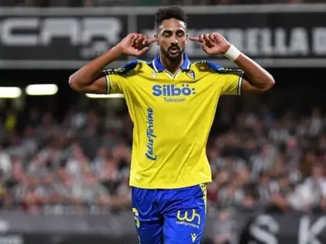 Botafogo encara concorrência com o Rayo Vallecano por Chris Ramos