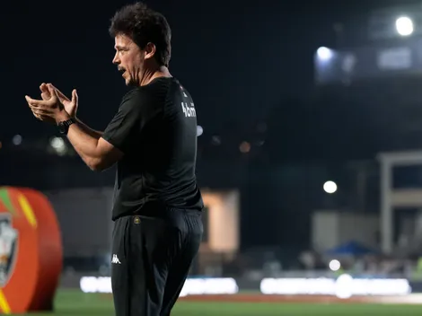 Torcida do Vasco cobra Fernando Diniz por escalação de jogador
