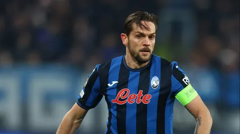 BERGAMO, ITALY – FEBRUARY 18: Rafael Tolói of Atalanta BC in action during the UEFA Champions League 2024/25 League Knockout Play-off second leg match between Atalanta BC and Club Brugge KV at Gewiss Stadium on February 18, 2025 in Bergamo, Italy. (Photo by Francesco Scaccianoce/Getty Images)