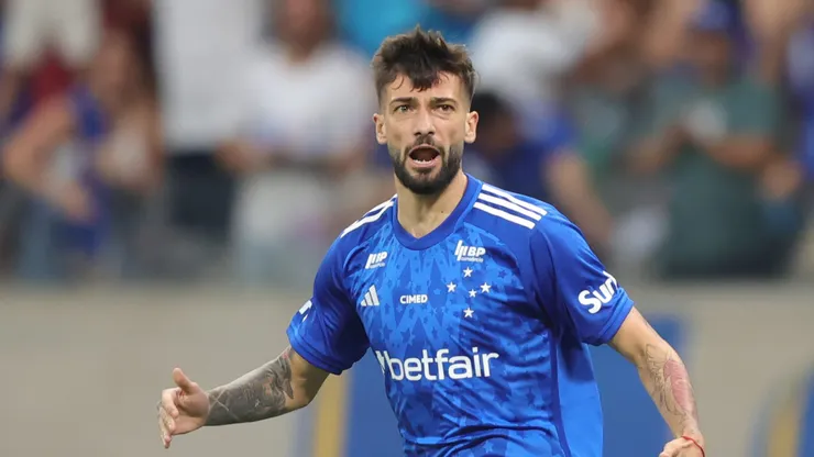 MG - BELO HORIZONTE - 25/01/2025 - MINEIRO 2025, CRUZEIRO X BETIM - Lautaro Diaz jogador do Cruzeiro comemora seu gol durante partida contra o Betim no estadio Mineirao pelo campeonato Mineiro 2025. Foto: Gilson Lobo/AGIF