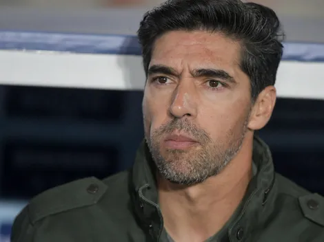 Ex-Palmeiras rebate torcida e sai em defesa de Abel