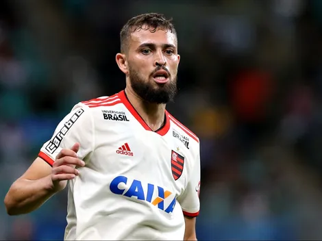 Léo Duarte, ex-Flamengo, entra na mira do Vasco