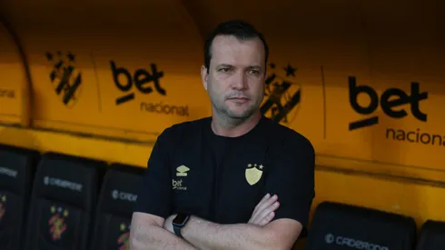 Daniel Paulista, técnico do Sport. Foto: Marlon Costa/AGIF