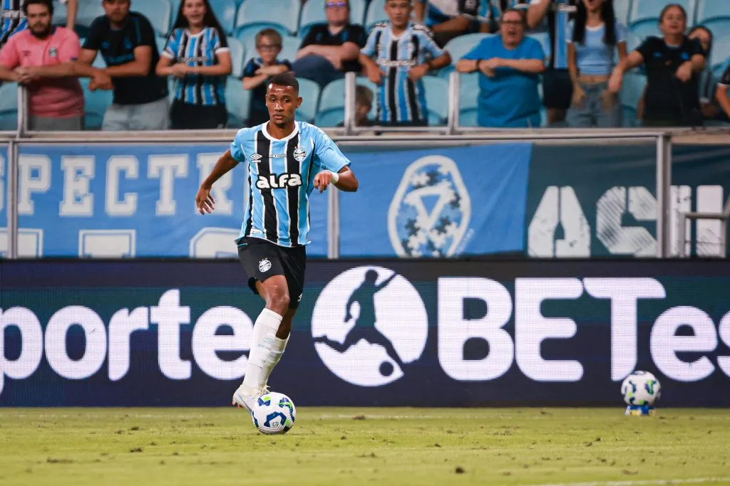André Henrique não sai do Grêmio e recusa Ludogorets