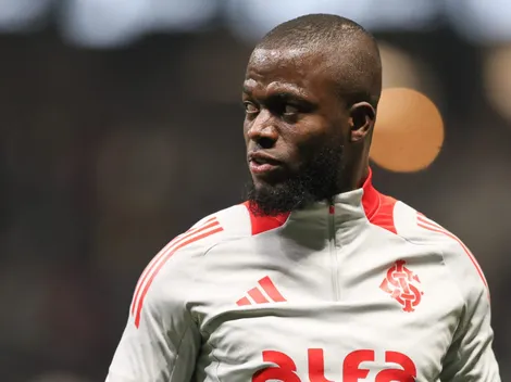 Aguirre, Tabata, Clayton, Vitinho e Valencia entram pendurados em Internacional x Bragantino