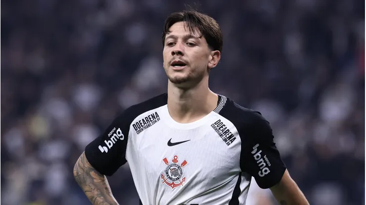 Rodrigo Garro em campo pelo Corinthians. Foto: Marcello Zambrana/AGIF