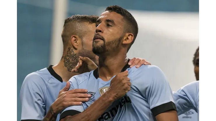 RS - Porto Alegre - 25/03/2017 - Gaucho 2017, Gremio x Juventude - Jogador Michel comemora gol do Gremio durante partida pelo Gaucho 2017. Foto: Jeferson Guareze/AGIF