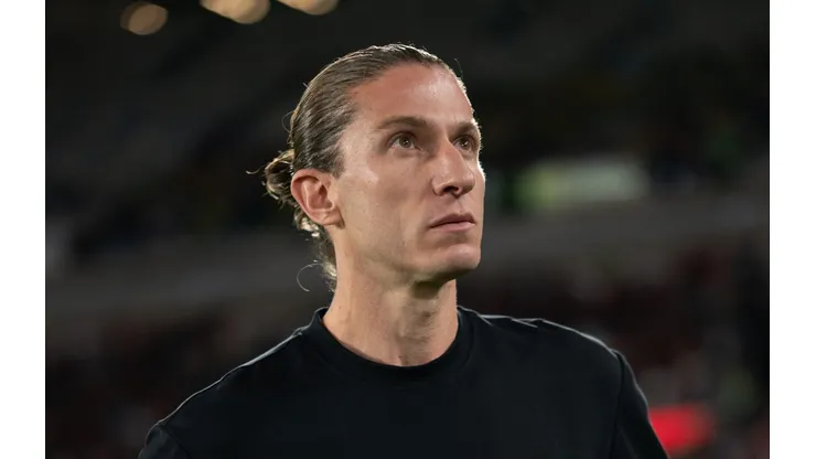 Filipe Luís foi criticado por Joel Santana