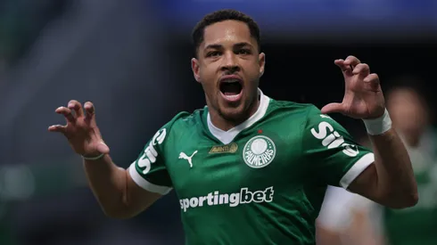 Vitor Roque jogador do Palmeiras comemora seu gol durante partida contra o Ceara no estadio Arena Allianz Parque pelo campeonato Brasileiro A 2025. Foto: Ettore Chiereguini/AGIF