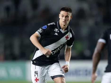 Guilherme Estrella desfalcou o Vasco por inchaço no joelho, revelou Fernando Diniz em entrevista