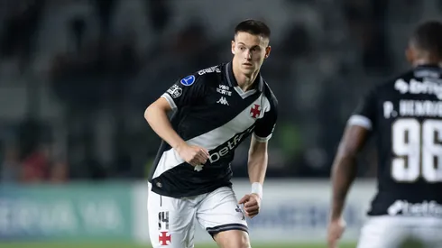 Estrella jogador do Vasco durante partida contra o Independiente del Valle no estadio Sao Januario pelo campeonato Copa Sul-americana 2025. Foto: Jorge Rodrigues/AGIF