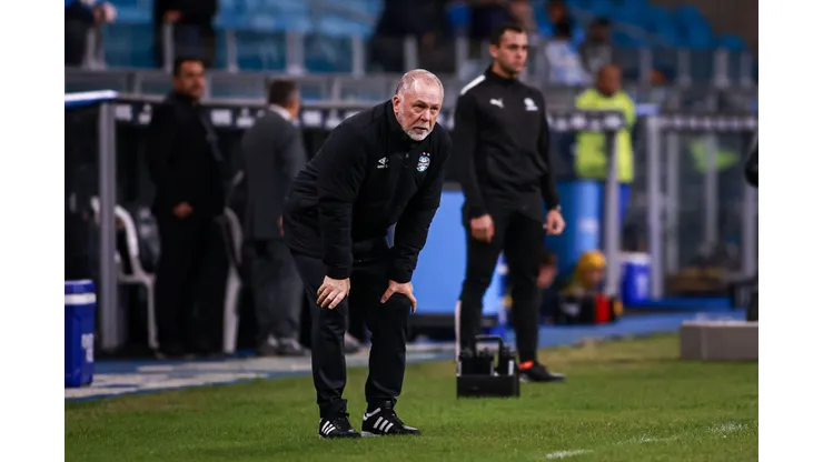 RS - PORTO ALEGRE - 29/05/2025 - COPA SUL-AMERICANA 2025, GREMIO X SPORTIVO LUQUENO - Mano Menezes tecnico do Gremio durante partida contra o Sportivo Luqueno no estadio Arena do Gremio pelo campeonato Copa Sul-americana 2025. Foto: Maxi Franzoi/AGIF