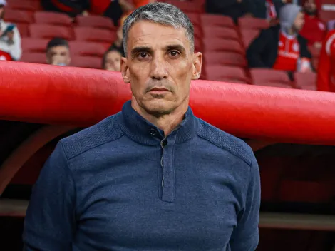 Torcida do Corinthians pede Dorival fora e Vojvoda no Timão