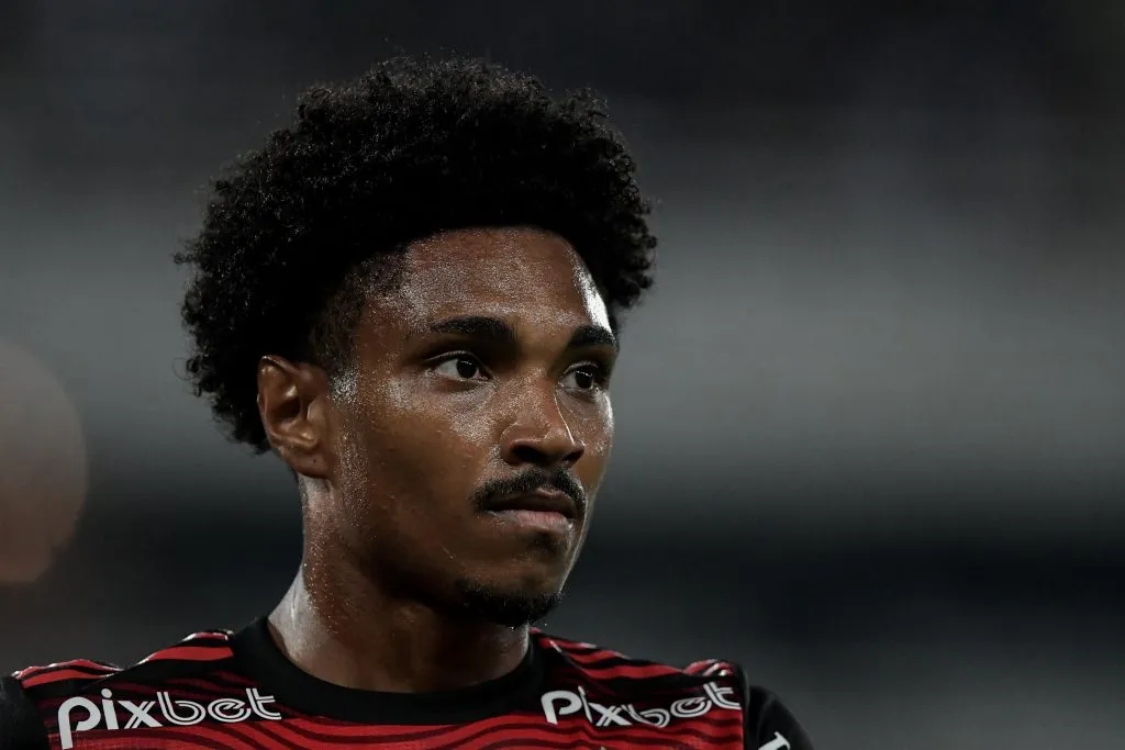 RJ – Rio de Janeiro – 23/02/2022 – CARIOCA 2022, BOTAFOGO X FLAMENGO – Vitinho jogador do Flamengo durante partida contra o Botafogo no estadio Engenhao pelo campeonato Carioca 2022. Foto: Thiago Ribeiro/AGIF