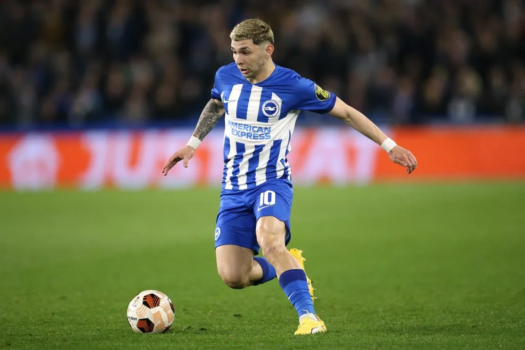 BRIGHTON, ENGLAND – MARCH 14: Julio Enciso of Brighton &amp; Hove Albion runs with the ball during the UEFA Europa League 2023/24 round of 16 second leg match between Brighton &amp; Hove Albion and AS Roma at  on March 14, 2024 in Brighton, England. (Photo by Steve Bardens/Getty Images) (Photo by Steve Bardens/Getty Images)