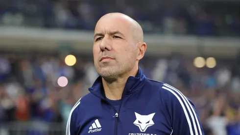 Leonardo Jardim tecnico do Cruzeiro durante partida contra o Atletico-MG no estadio Mineirao pelo campeonato Brasileiro A 2025. Foto: Gilson Lobo/AGIF
