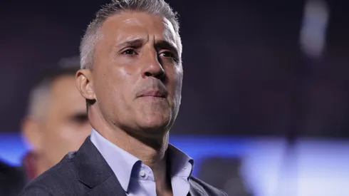Crespo durante confronto contra o Corinthians no Campeonato Brasileiro de 2025. Foto: Ettore Chiereguini/AGIF
