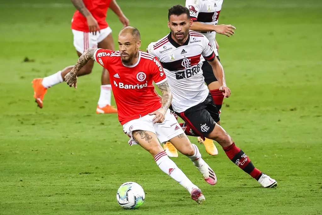 Flamengo Filipe Luís Internacional D'Alessandro 2019