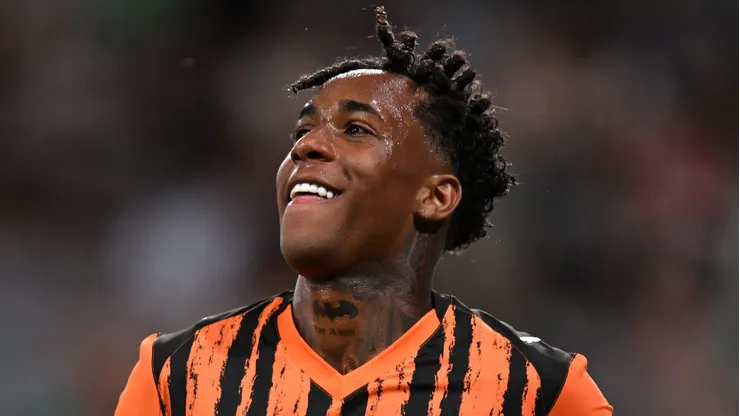 Kevin pelo Shakhtar. (Photo by Jurij Kodrun/Getty Images)