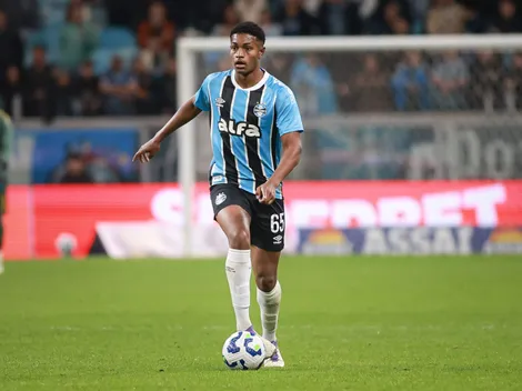 Grêmio assina novo contrato com o Riquelme até 2027