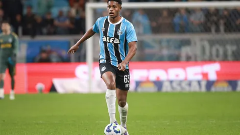 RS – PORTO ALEGRE – 10/08/2025 – BRASILEIRO A 2025, GREMIO X SPORT – Riquelme jogador do Gremio durante partida contra o Sport no estadio Arena do Gremio pelo campeonato Brasileiro A 2025. Foto: Maxi Franzoi/AGIF