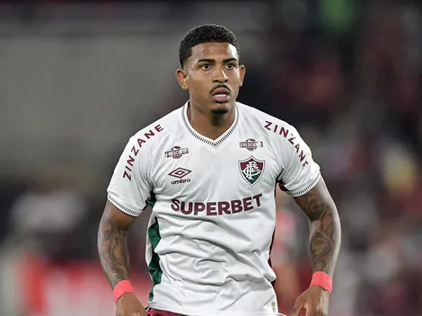 Fluminense define condição para vender John Kennedy