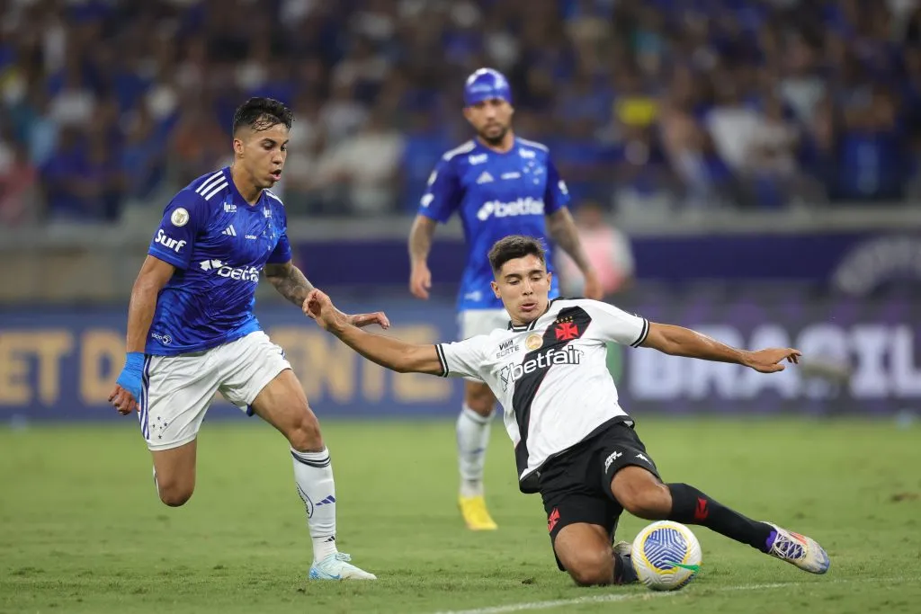 MG – BELO HORIZONTE – 29/09/2024 – BRASILEIRO A 2024, CRUZEIRO X VASCO – Sforza jogador do Vasco durante partida contra o Cruzeiro no estadio Mineirao pelo campeonato Brasileiro A 2024. Foto: Gilson Lobo/AGIF