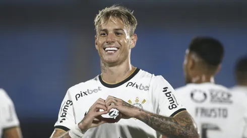 Róger Guedes em partida pelo Corinthians. (Photo by Ernesto Ryan/Getty Images)