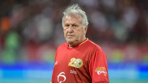 Zico durante jogo das estrelas, no Maracanã. Foto: Thiago Ribeiro/AGIF