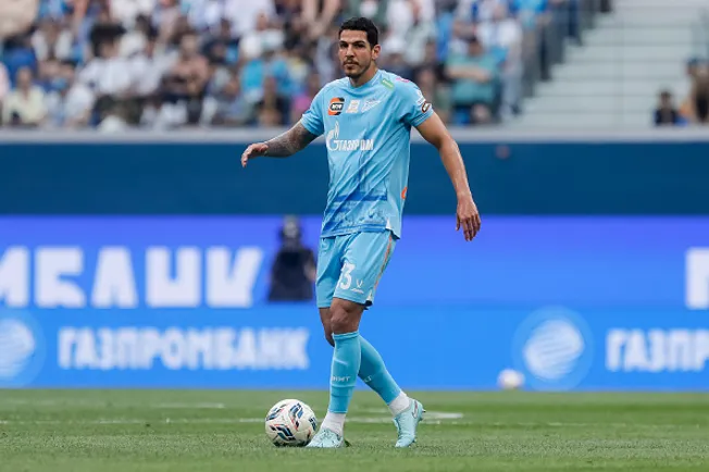 Nino, jogando pelo Zenit em 2025 – (Photo by Mike Kireev/NurPhoto via Getty Images)