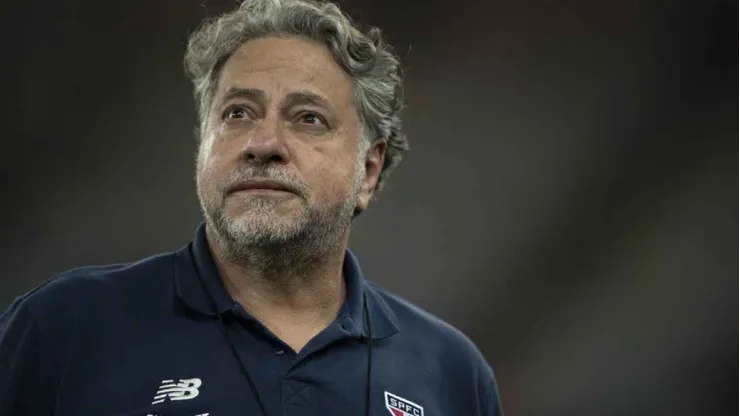 Julio Casares antes de jogo entre São Paulo e Flamengo, pelo Brasileirão - Foto: Jorge Rodrigues/Agif