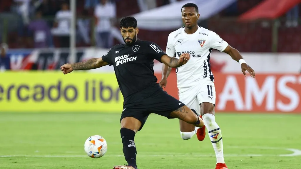 Botafogo x LDU se enfrentam pela Copa Libertadores. (Photo by Franklin Jacome/Getty Images)