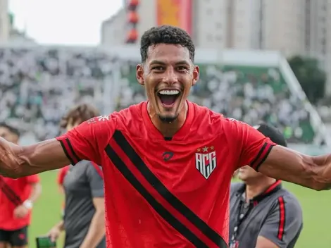 Adson Batista revela 'dificuldade' enfrentada com Alix Vinicíus, alvo do Botafogo