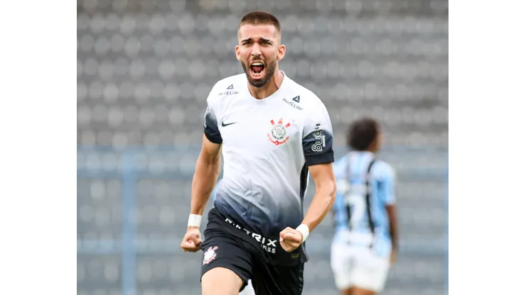 Fora dos planos de Dorival Júnior, Corinthians rescinde com meia Jesse Costa