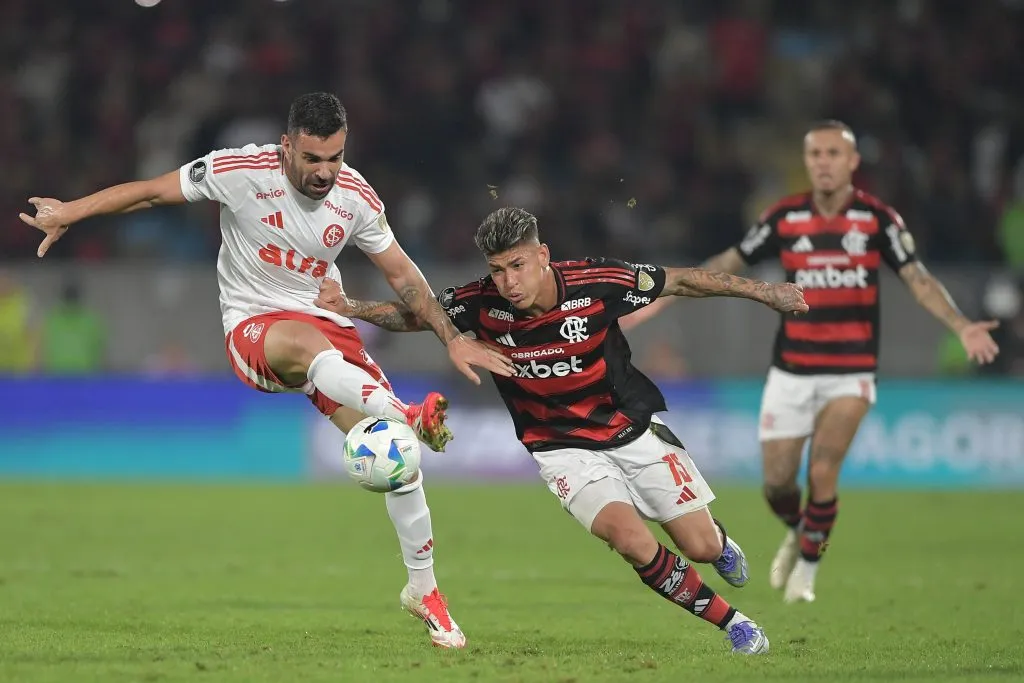 Flamengo x Internacional no confronto de ida da Libertadores 2025. Foto: Thiago Ribeiro/AGIF