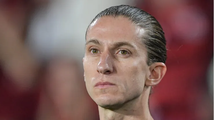 Filipe Luís, técnico do Flamengo, elogia estreia de Jorge Carrascal