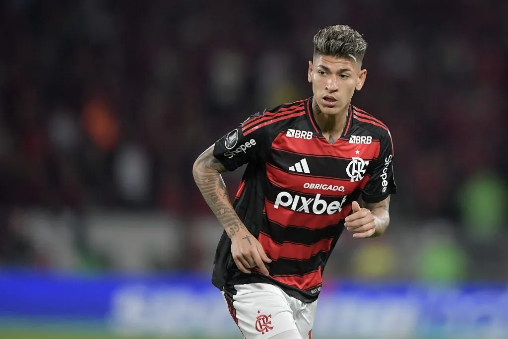 Carrascal fez sua estreia pelo Flamengo contra o Inter pela Libertadores. Foto: Thiago Ribeiro/AGIF