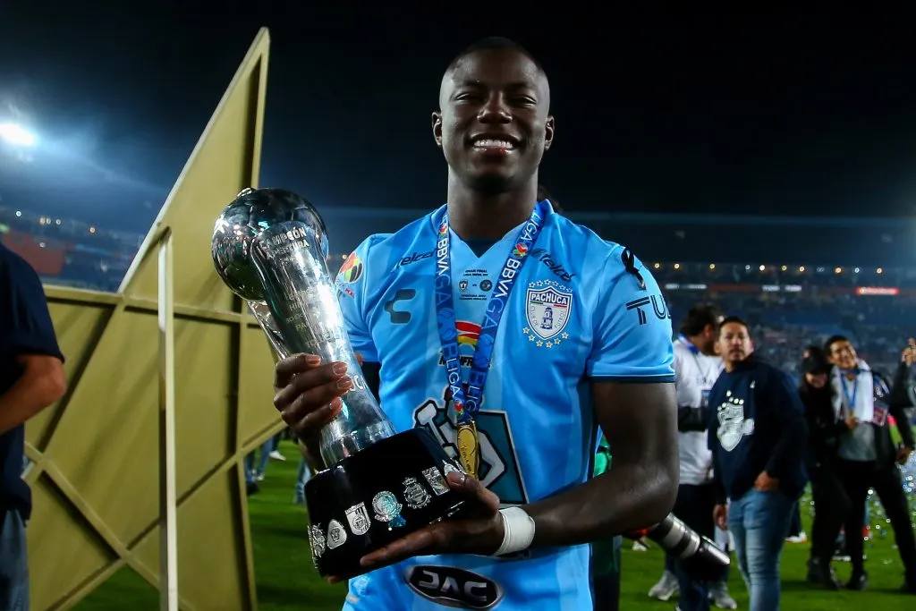 Fluminense segue interessado em Marino Hinestroza. Foto: Agustin Cuevas/Getty Images