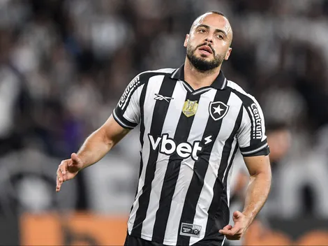 Arthur Cabral teve atuação fraca em vitória do Botafogo