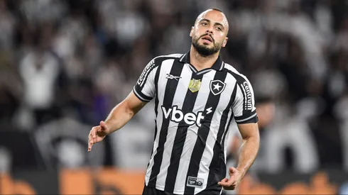 Arthur Cabral jogador do Botafogo durante partida contra o Bragantino no estadio Engenhao pelo campeonato Copa Do Brasil 2025. Foto: Thiago Ribeiro/AGIF