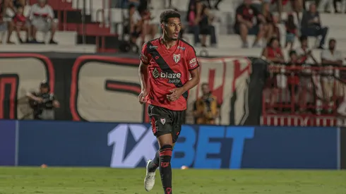 Alix Vinícius pelo Atlético-GO. Foto: Flickr/Atlético-GO