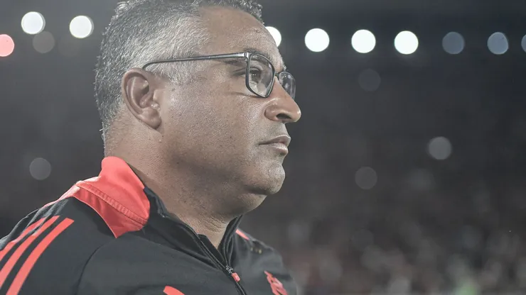 Roger Machado, treinador do Internacional. Foto: Thiago Ribeiro/AGIF