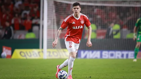 RS – PORTO ALEGRE – 30/07/2025 – COPA DO BRASIL 2025, INTERNACIONAL X FLUMINENSE – Ronaldo jogador do Internacional durante partida contra o Fluminense no estadio Beira-Rio pelo campeonato Copa Do Brasil 2025. Foto: Maxi Franzoi/AGIF