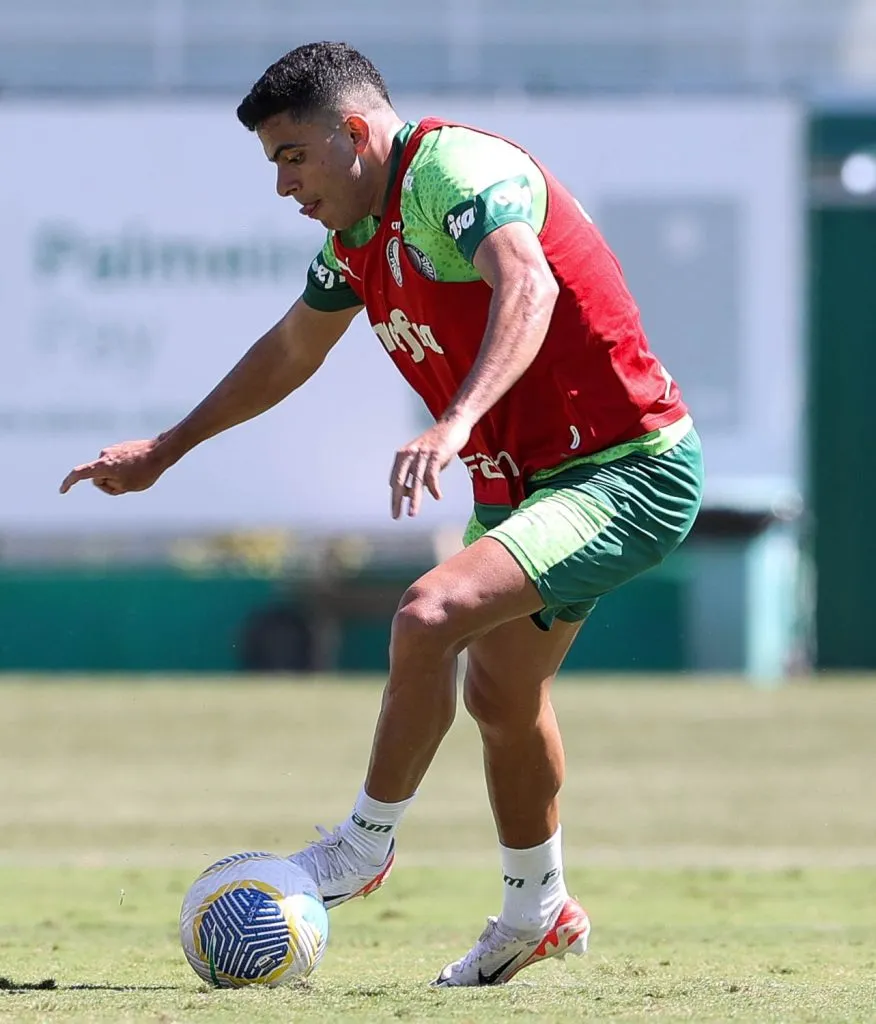 O jogador Bruno Rodrigues, da SE Palmeiras, durante treinamento, na Academia de Futebol. (Foto: Cesar Greco/Palmeiras)
