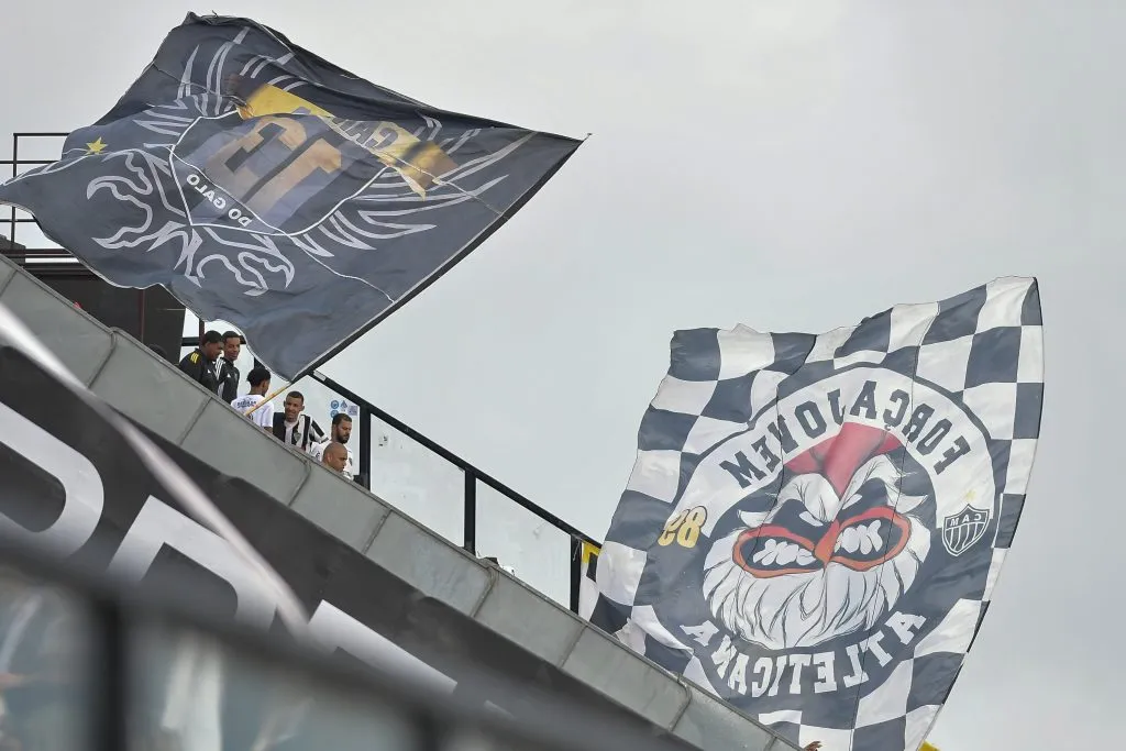 RJ – RIO DE JANEIRO – 10/08/2025 – BRASILEIRO A 2025, VASCO X ATLETICO-MG – Torcida do Atletico-MG durante partida contra Vasco no estadio Sao Januario pelo campeonato Brasileiro A 2025. Foto: Thiago Ribeiro/AGIF