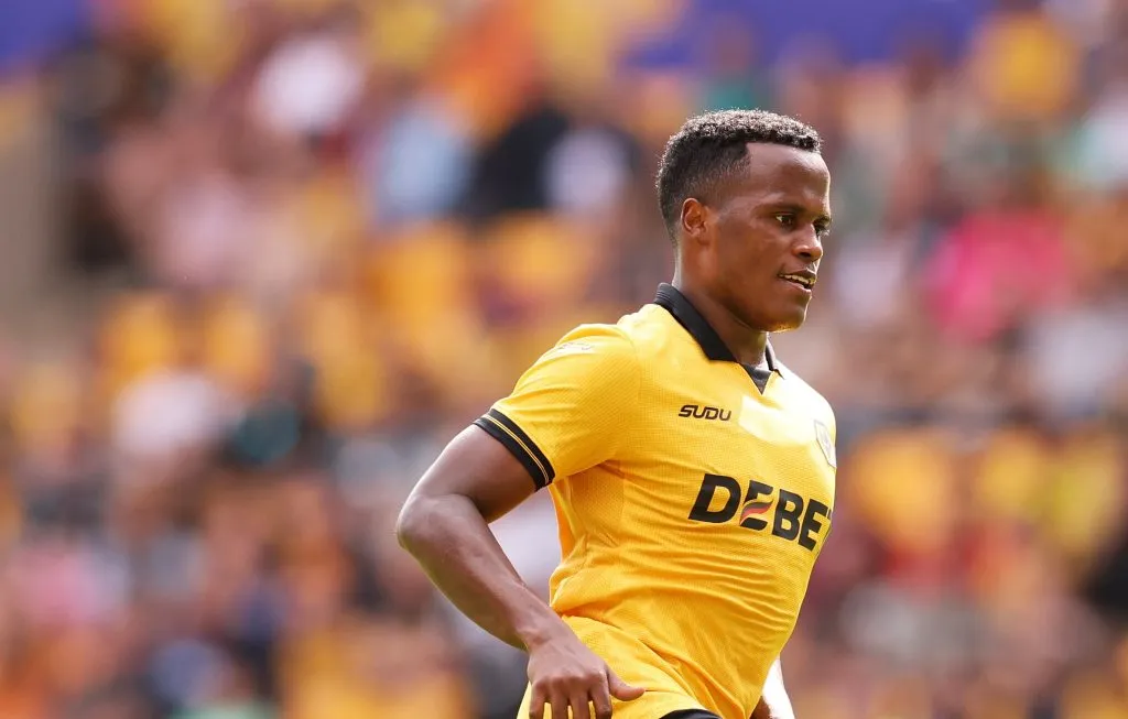 Jhon Arias em ação pelo Wolverhampton em amistoso. Foto: Jack Thomas/Getty Images